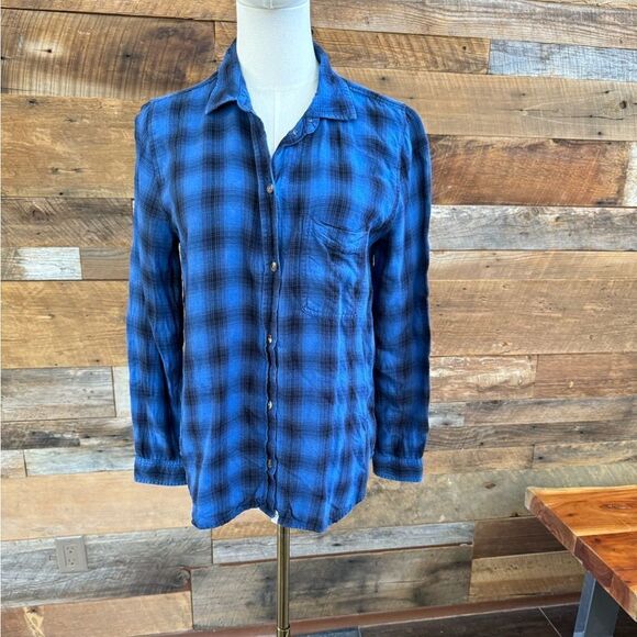 American Eagle boyfriend lightweight flannel button down button sleeve sz M - Picture 1 of 14